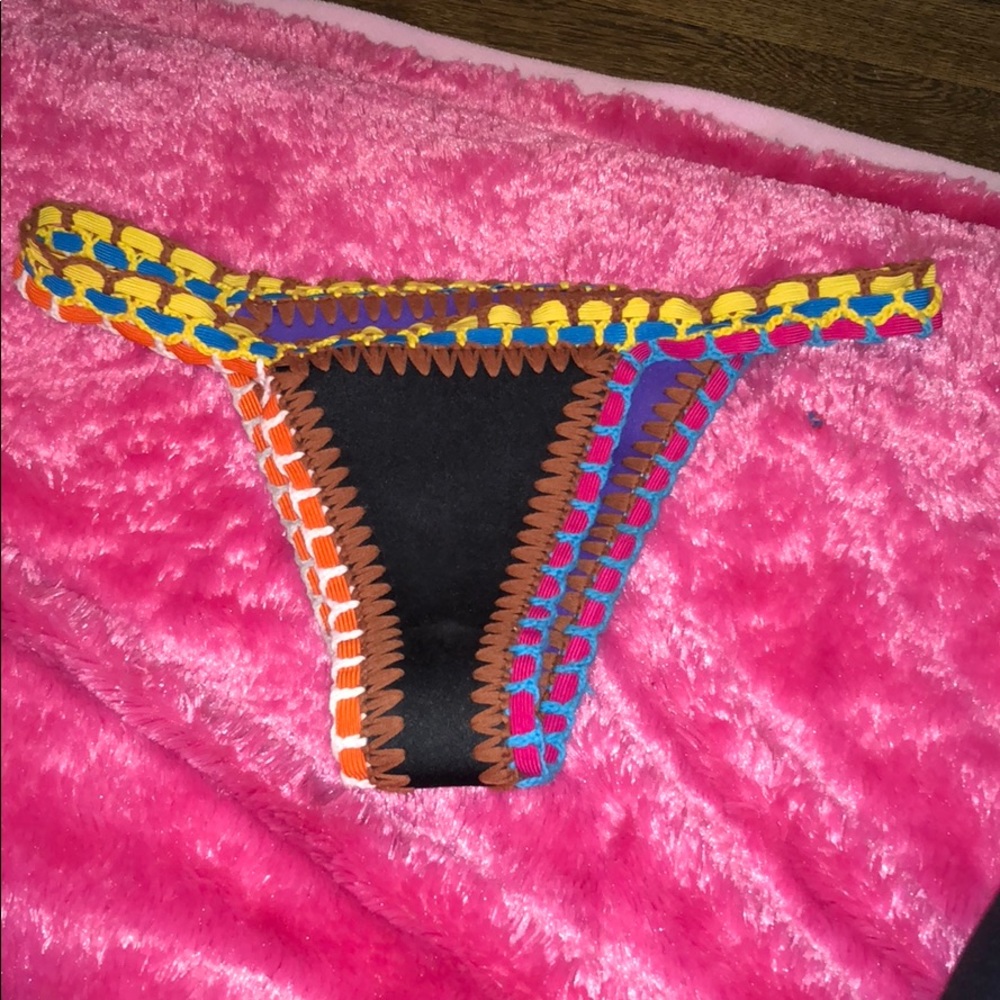 Reversible bathing suite bottoms